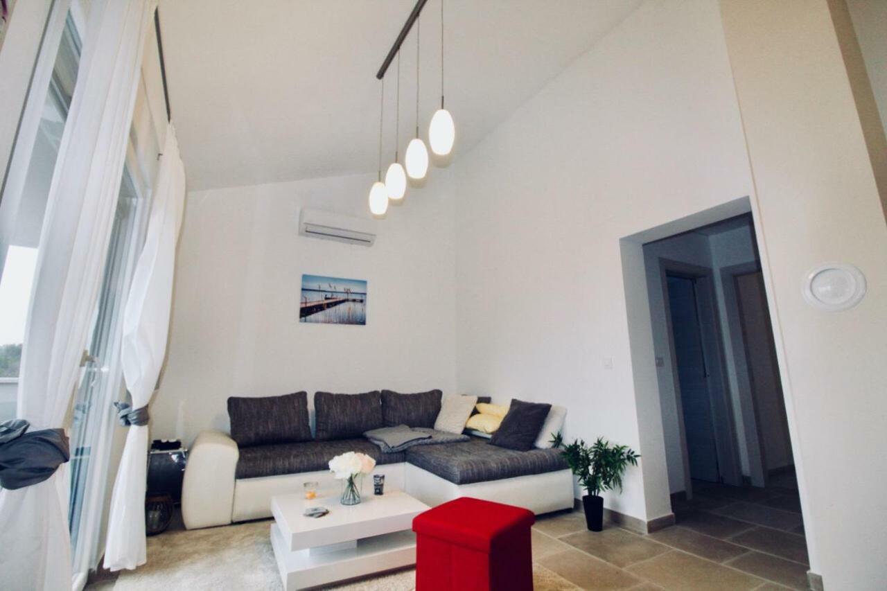 Apartments Ibis Чижичи Экстерьер фото