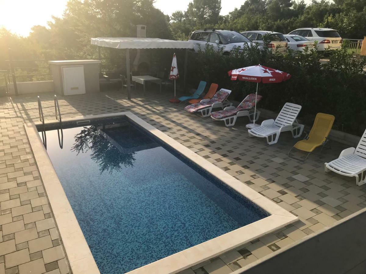 Apartments Ibis Чижичи Экстерьер фото